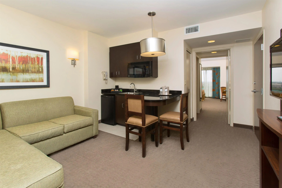 Ramada Plaza by Wyndham Orlando Resort & Suites Intl Drive