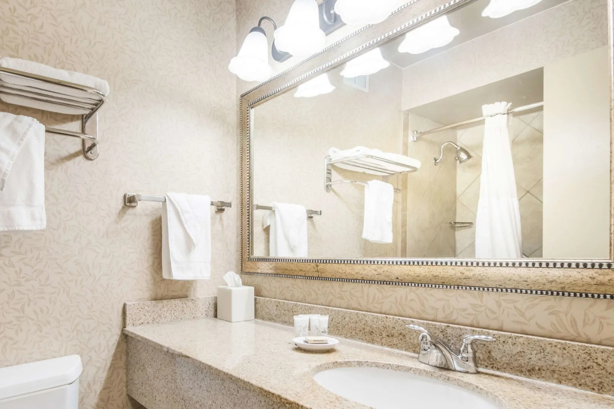 Red Lion Hotel Portland Airport