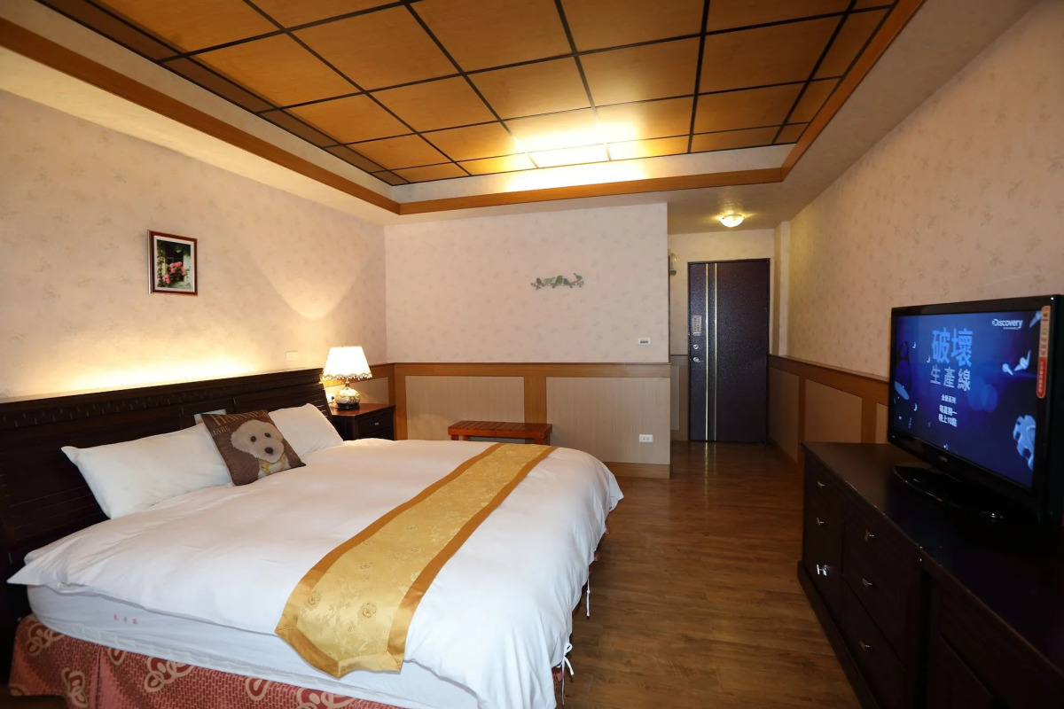 First Place B&B - Hualien Railway Station