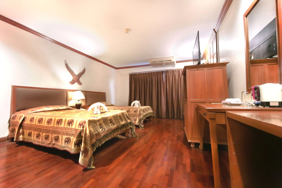 Royal Ivory Sukhumvit Nana