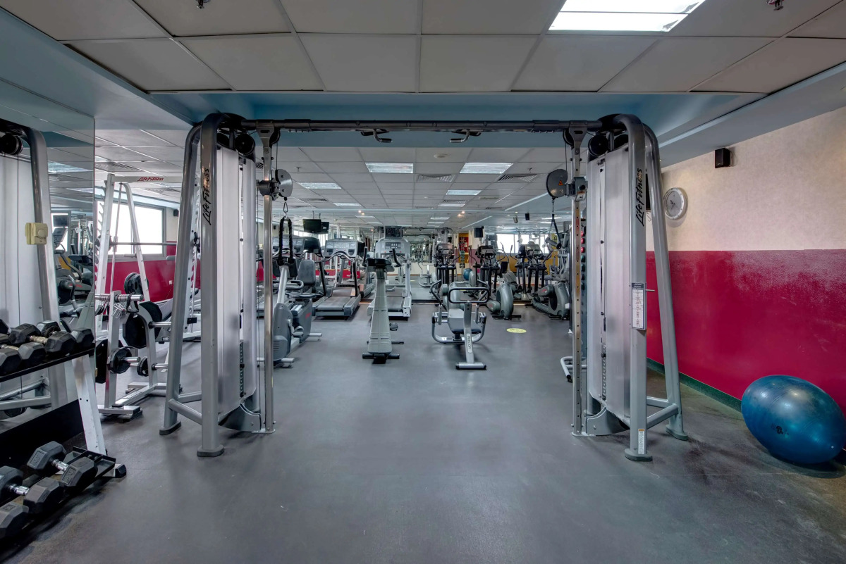 Howard Johnson Plaza By Wyndham Dubai Deira