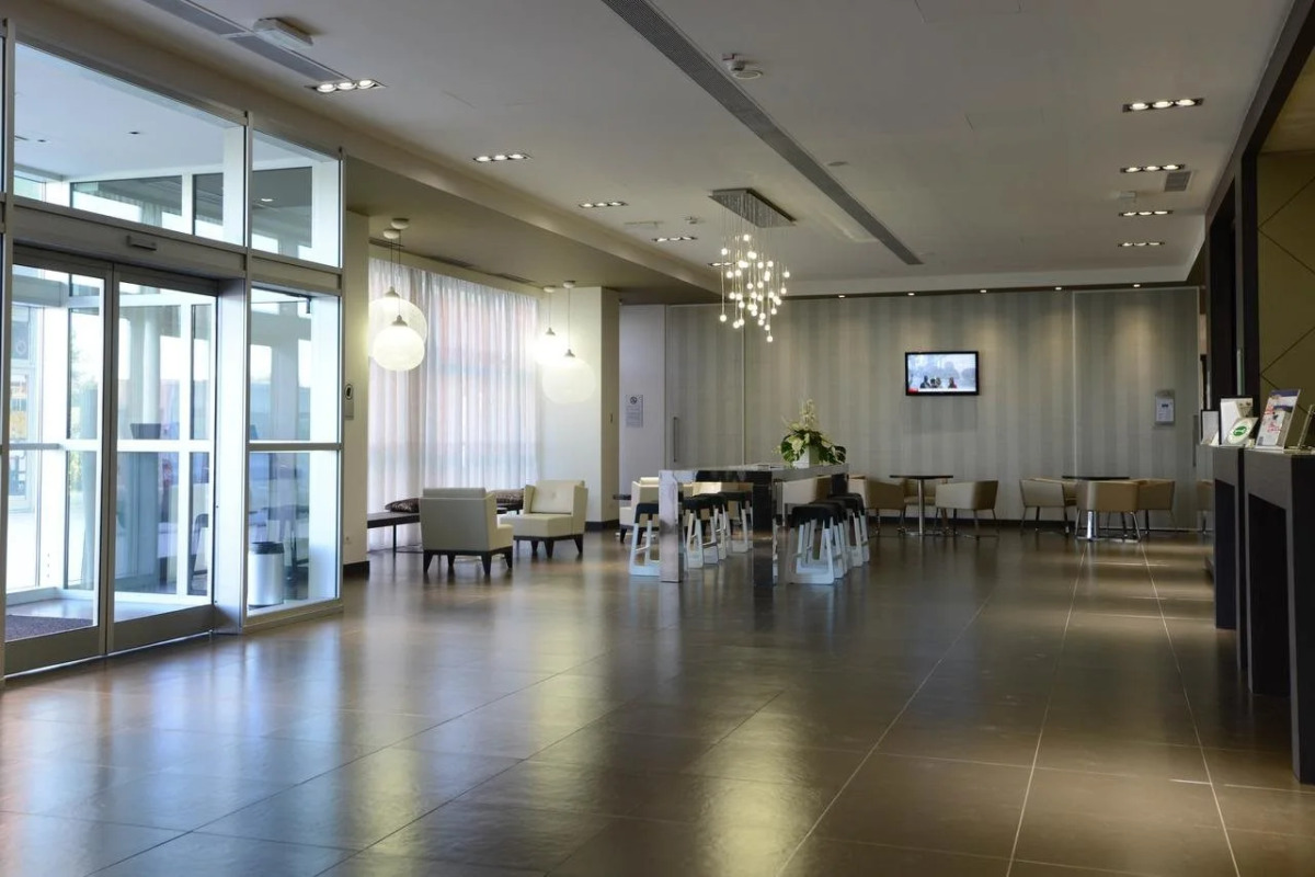 Best Western Premier CHC Airport