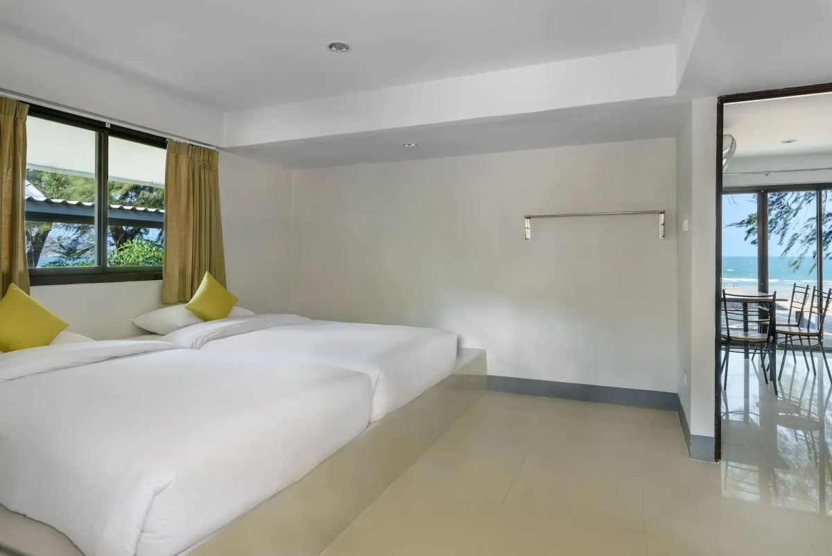 Seapine Beach Golf and Resort Hua Hin