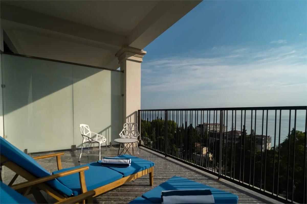 Yupshara Hotel