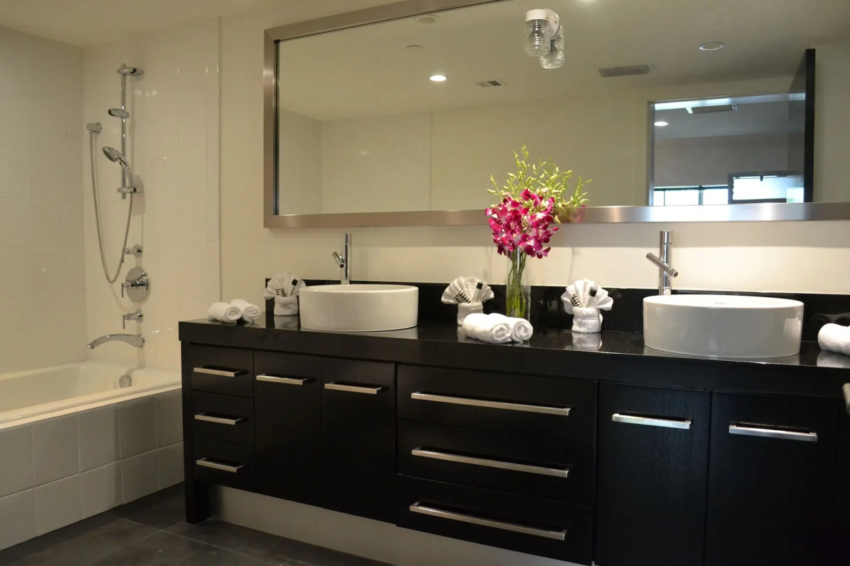 Posh South Beach Hostel