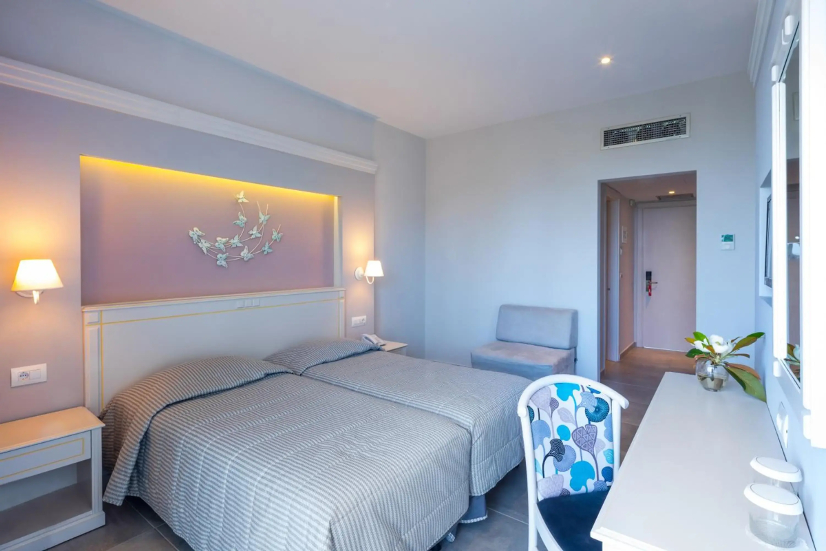 Delfinia Hotels