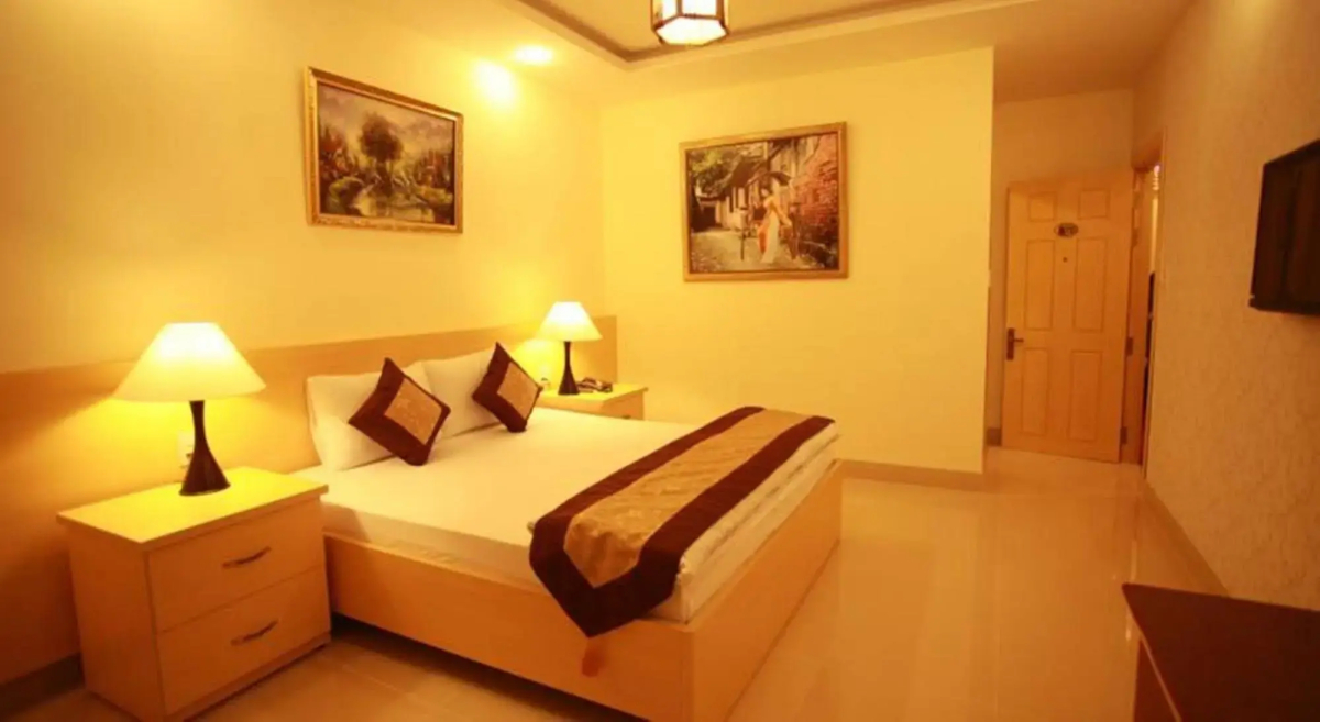 Tulip Hotel 2