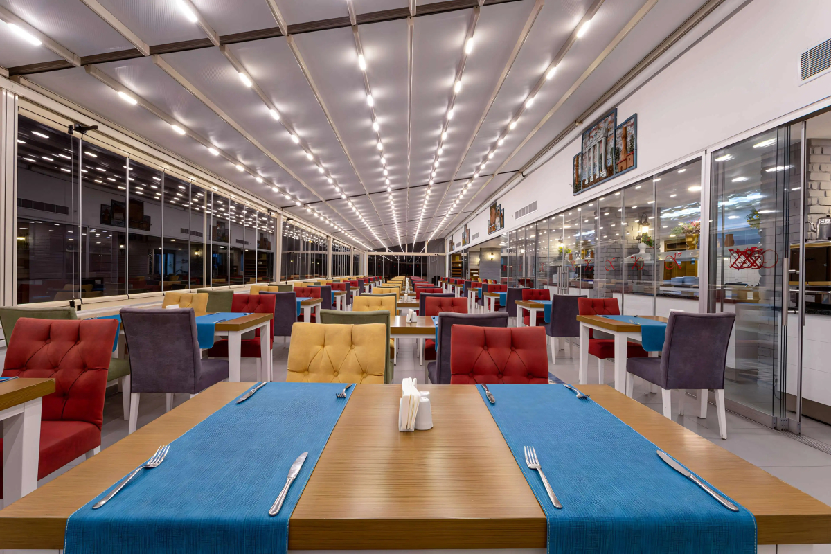 Best Western Plus Khan Hotel