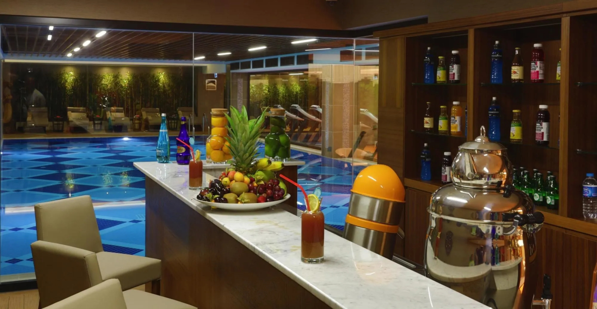 Royal Stay Palace Hotel