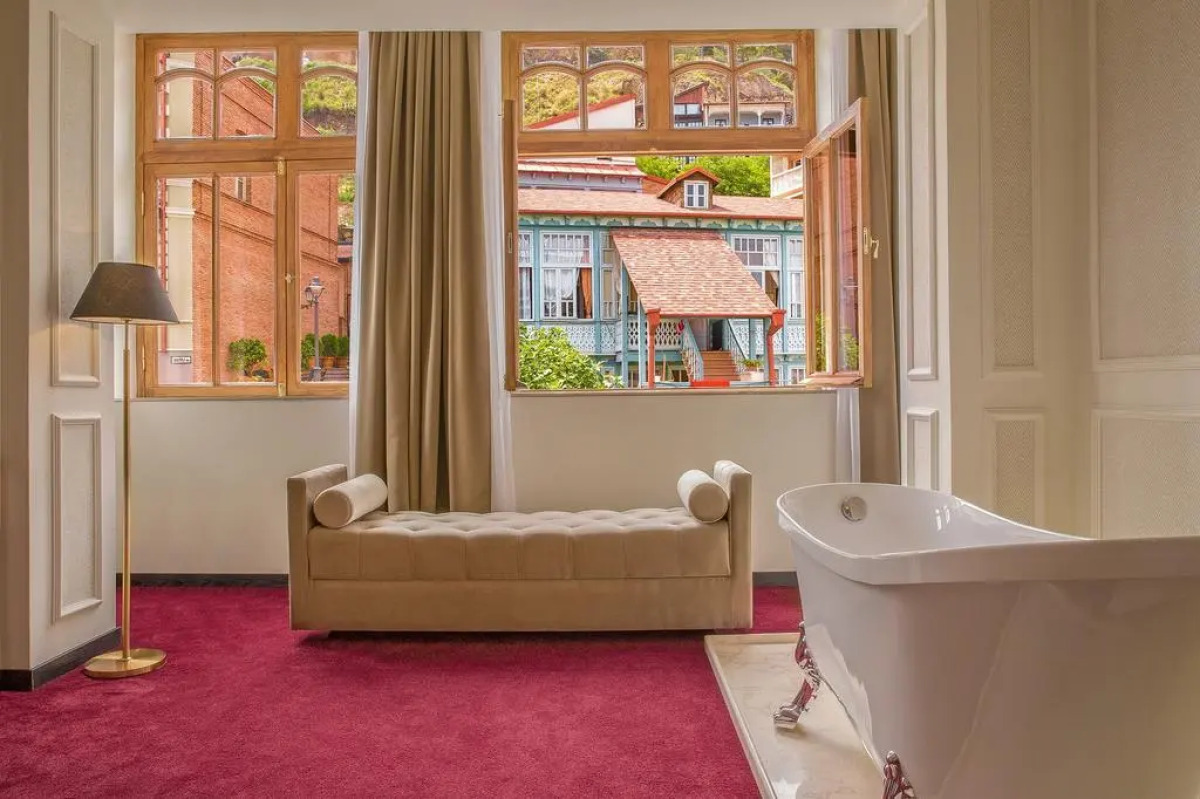 King Gorgasali Hotel