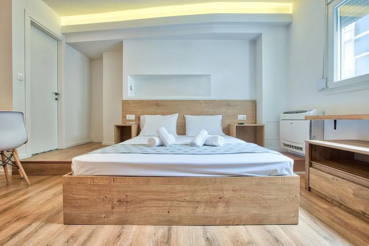 Civilian Apartments, Nilie Hospitality MGMT