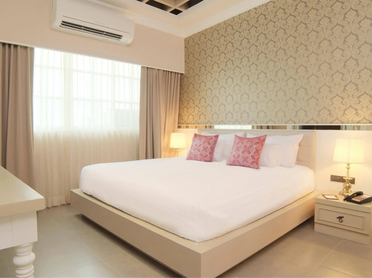 The Raya Surawong Bangkok