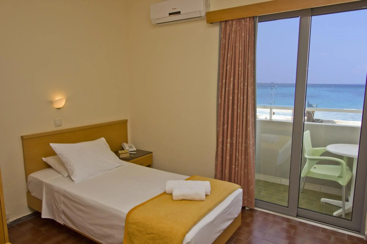 Nafsika Hotel