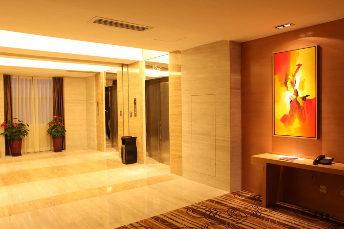 Ramada Plaza Shenzhen North