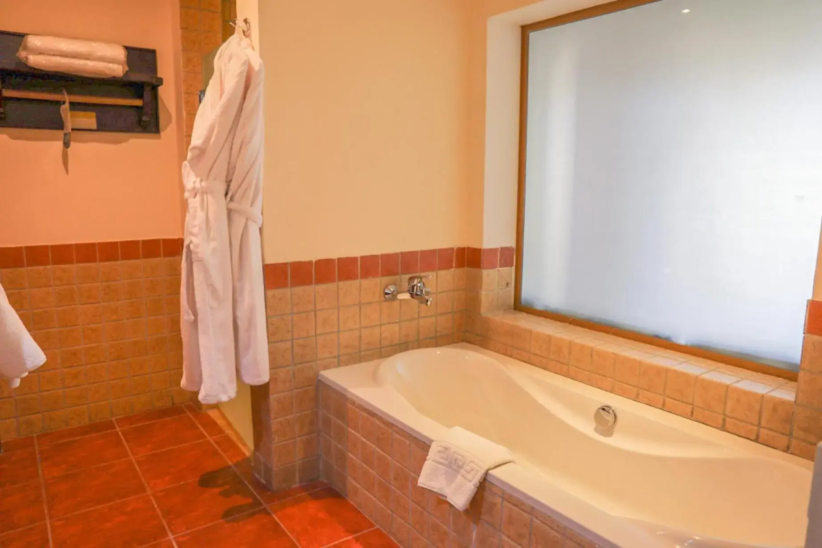 Tamra Beach Resort
