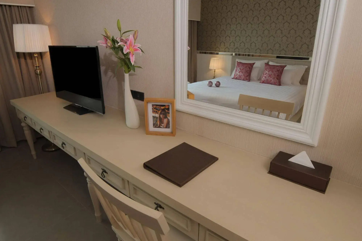 The Raya Surawong Bangkok