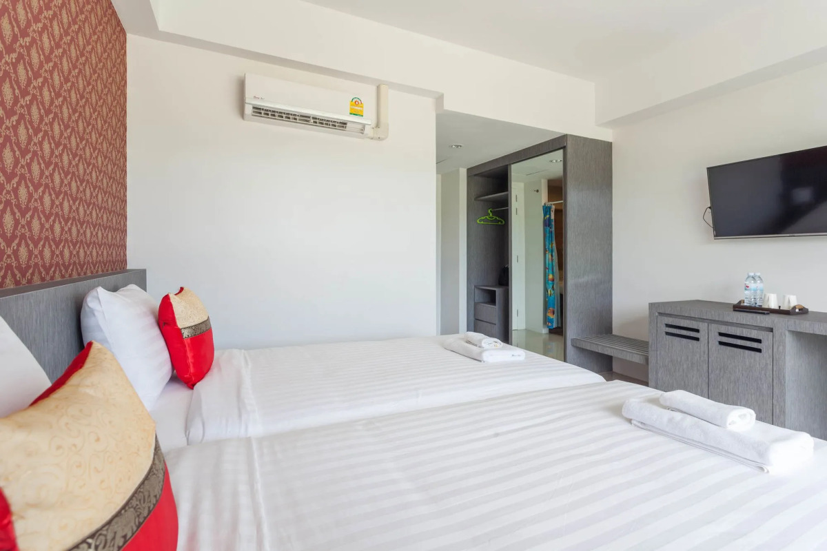 The Thames Pool Access Resort SHA+