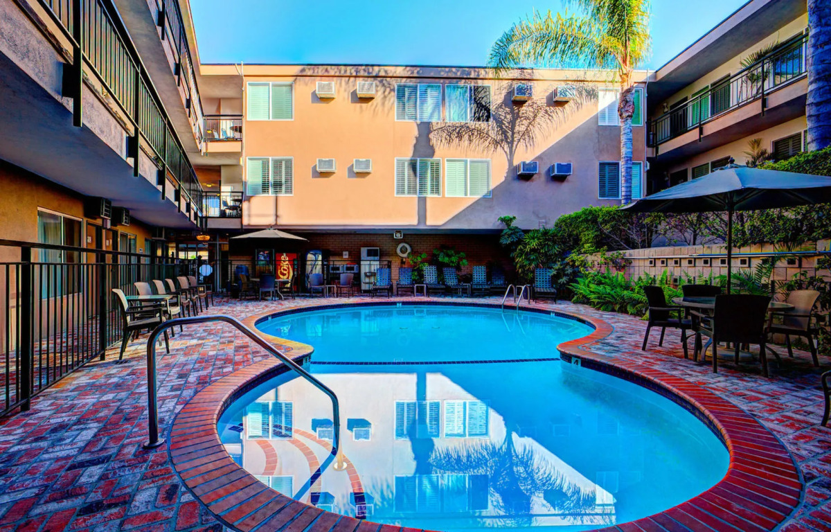 Dunes Inn Wilshire - In Los Angeles (Downtown Los Angeles)