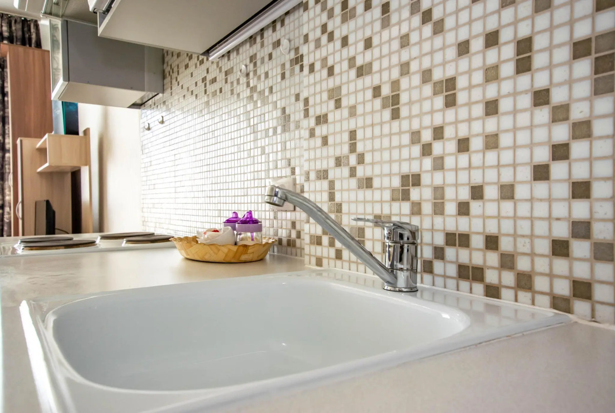 Cosmos (Космос) на улице Революции 48А