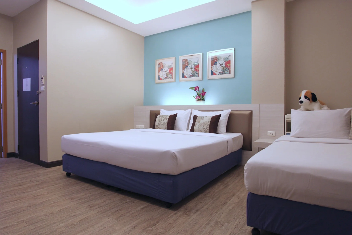 Must Sea Hotel Kata