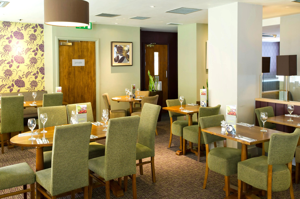 Premier Inn Glasgow City - George Square