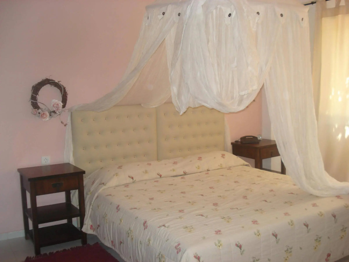 Nami Hotel & Suites
