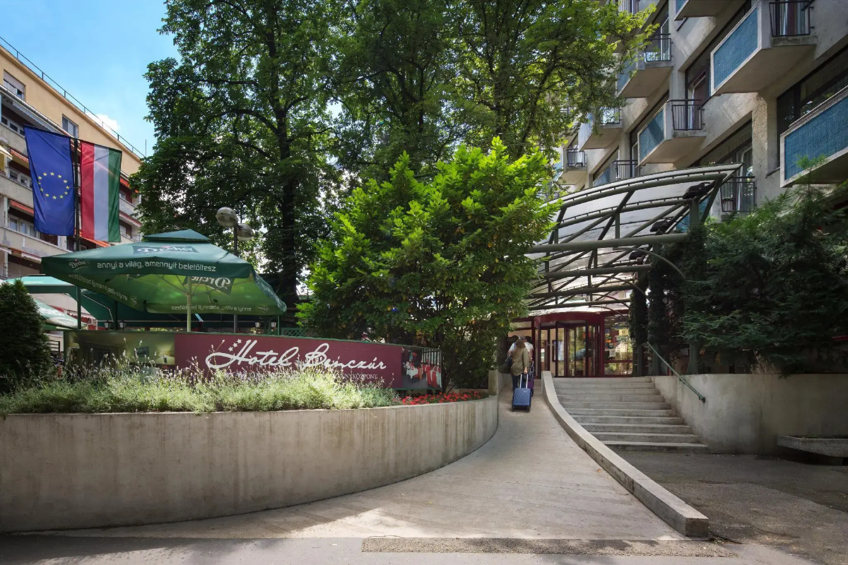 Hotel Benczur
