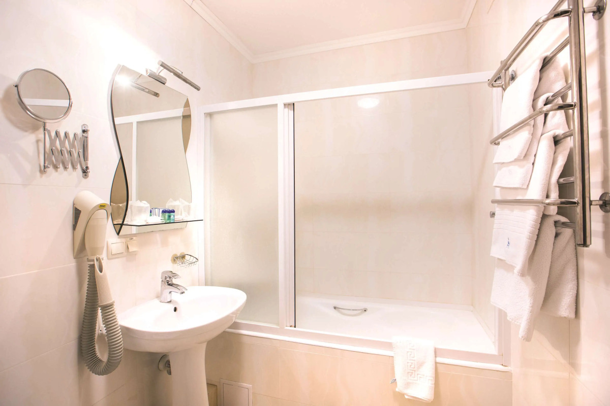 Гостиница «Днипро»