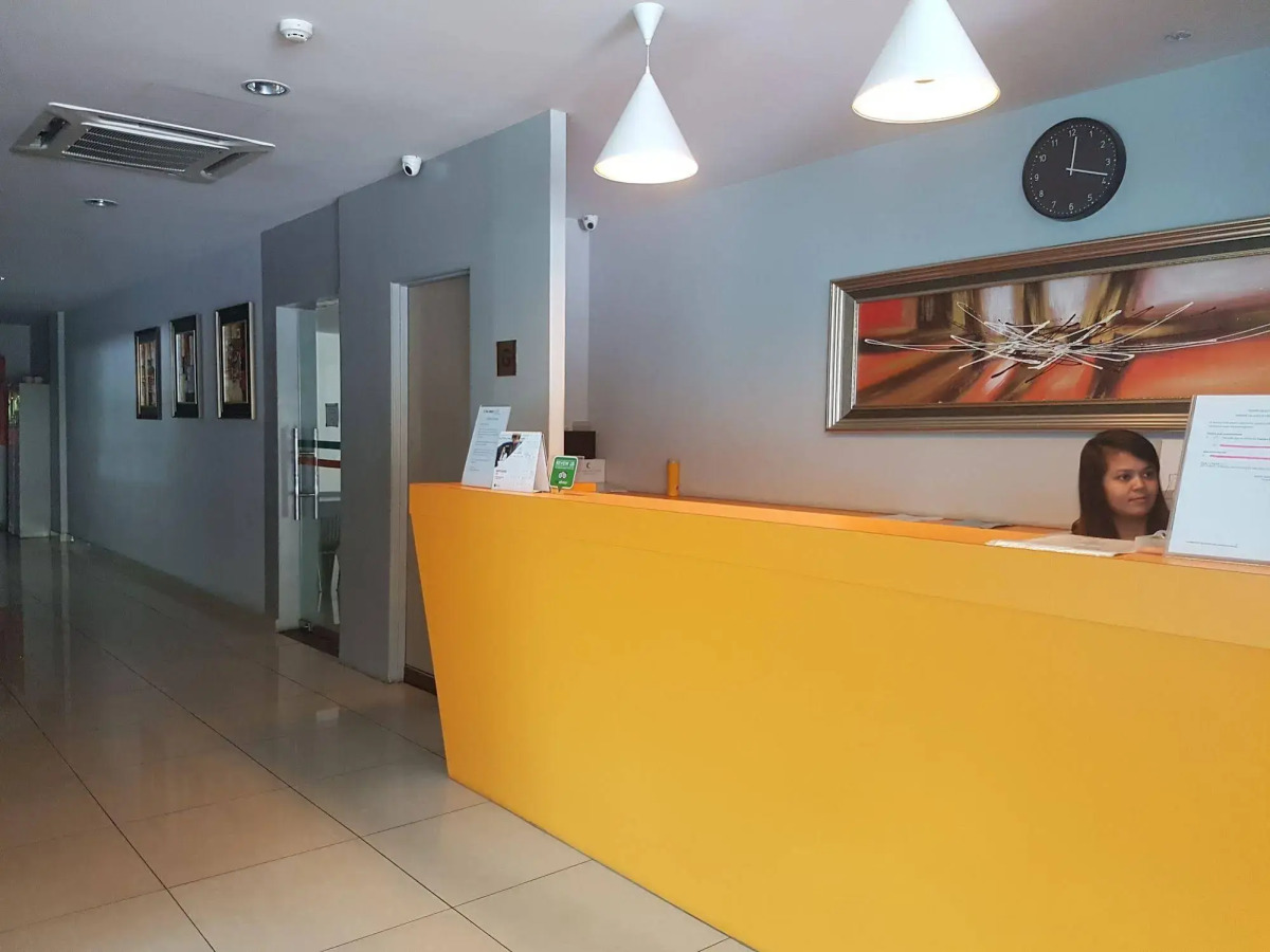 Отель Swing and Pillows — KL Sg Besi