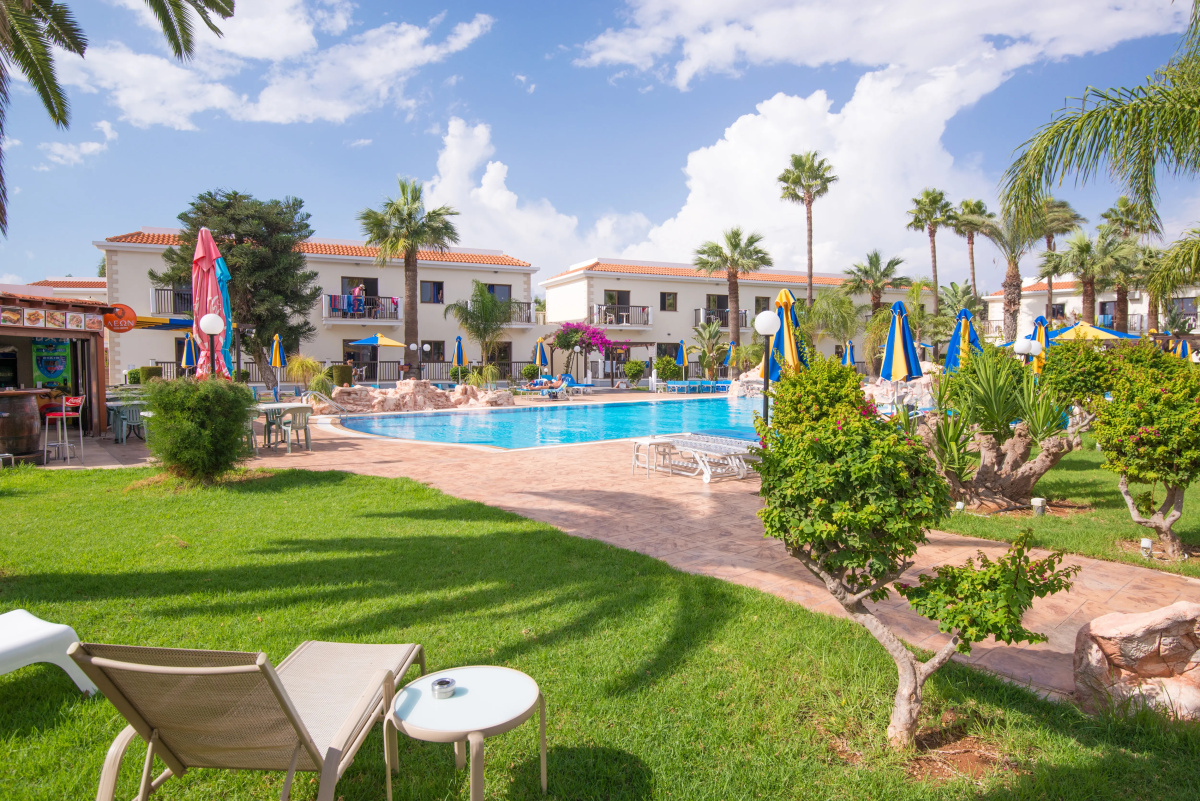 Loutsiana Hotel Apts