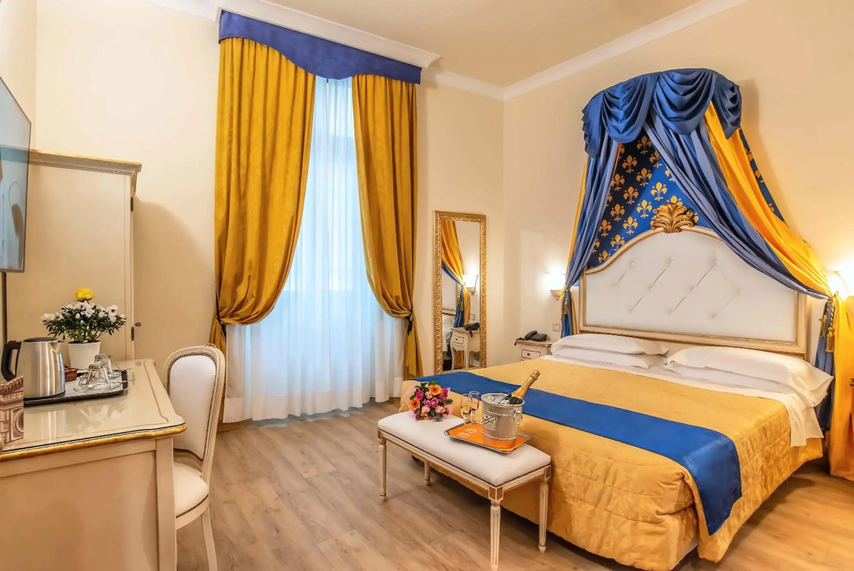 Porta Faenza Hotel