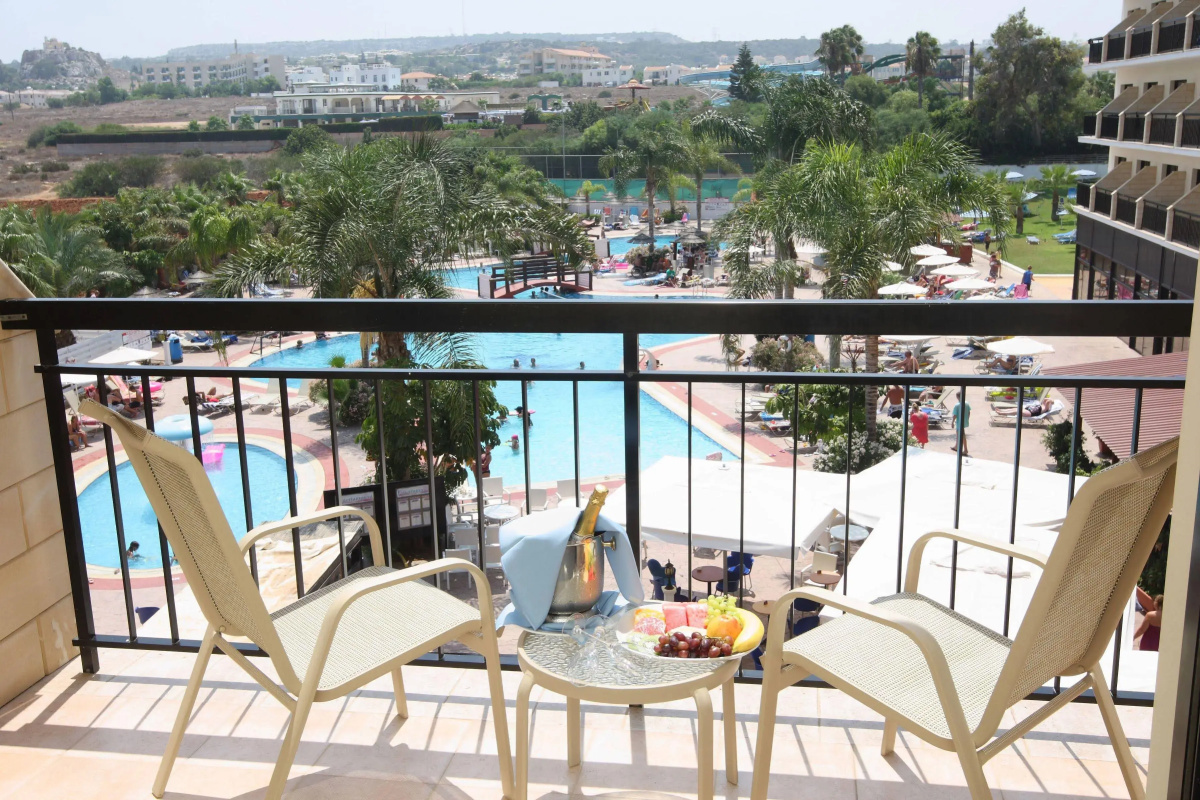 Tsokkos Gardens Hotel & Apartments