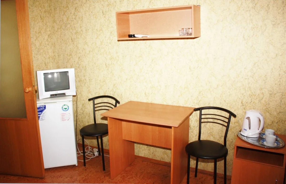 Отель Выдубичи