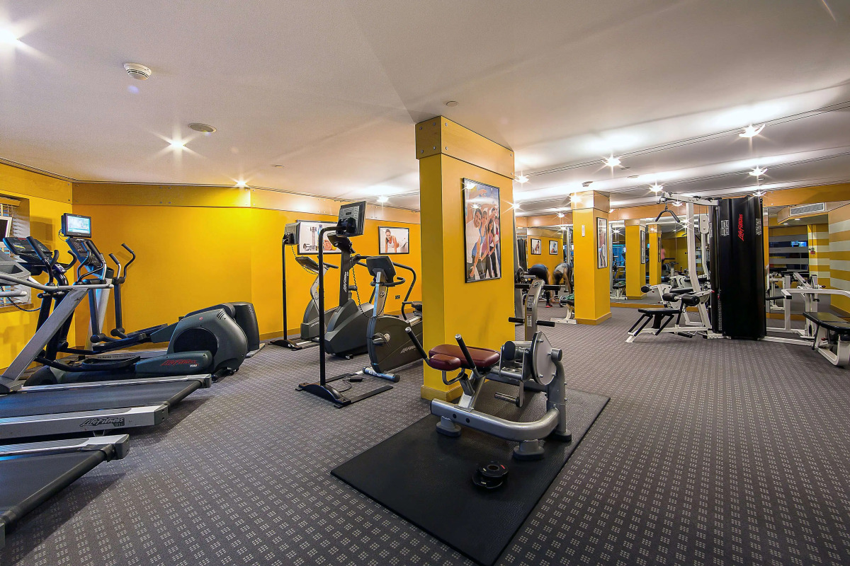 Ramada Plaza by Wyndham Dubai Deira