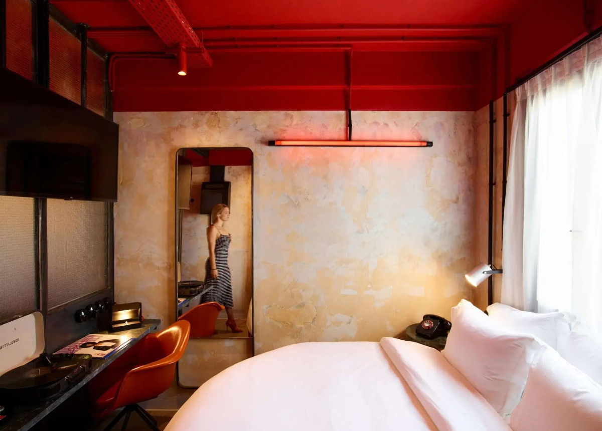 Dave Red Athens Hotel