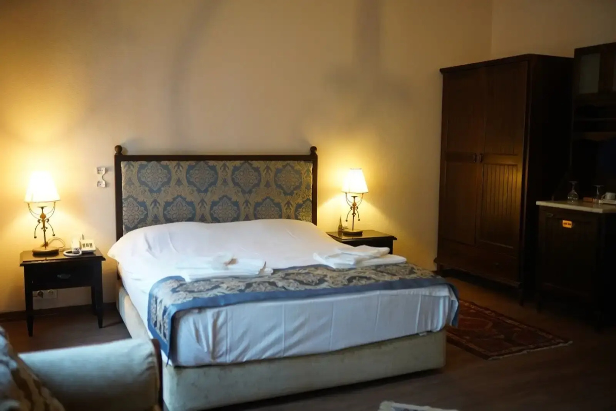 Otanti̇k Club Hotel & Spa