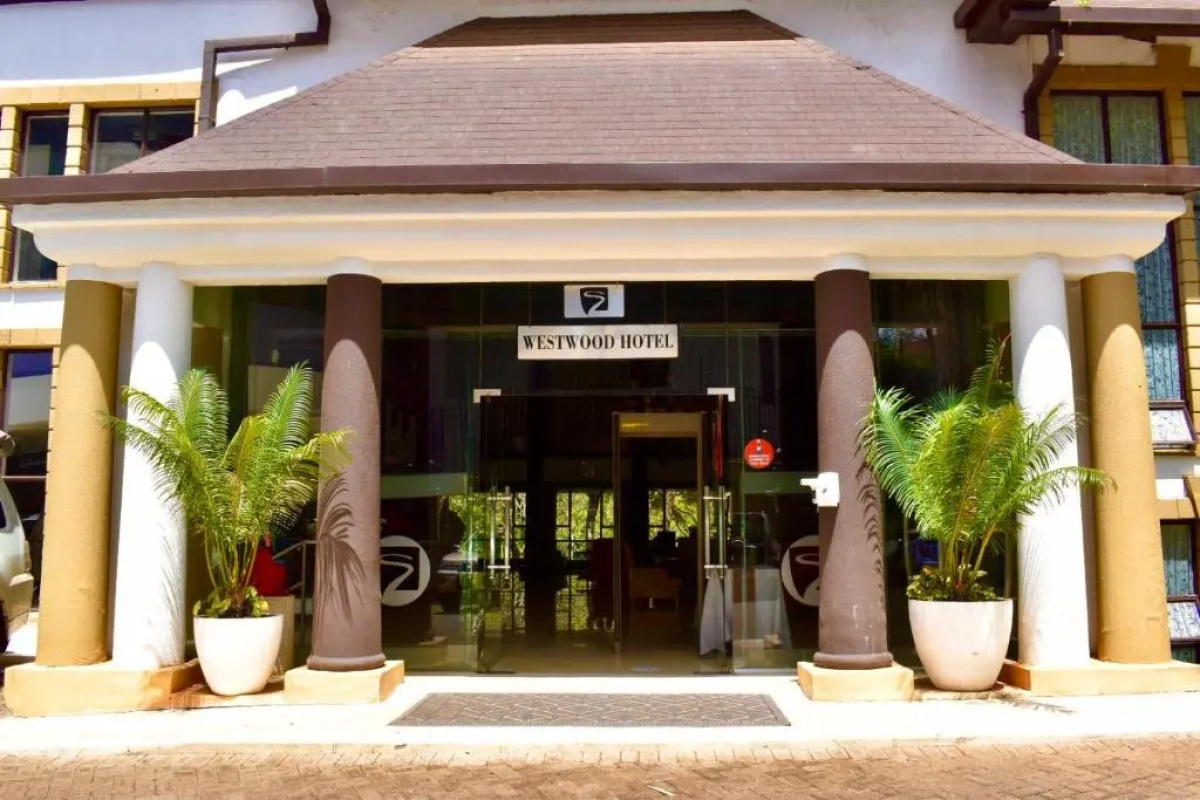 West Wood Hotel