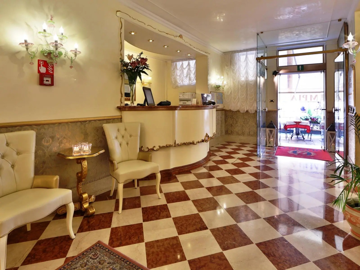 Hotel Olimpia Venice, BW signature collection