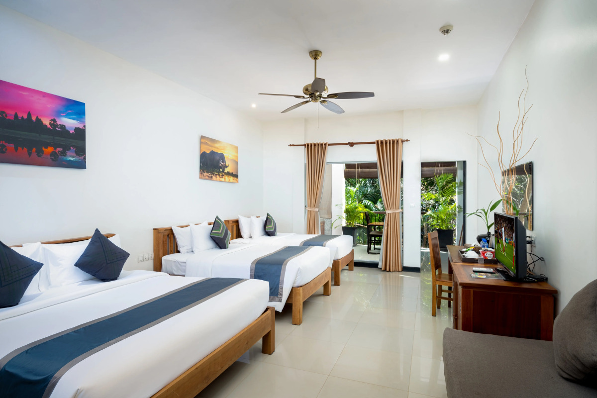 Landing Gold By Amatak