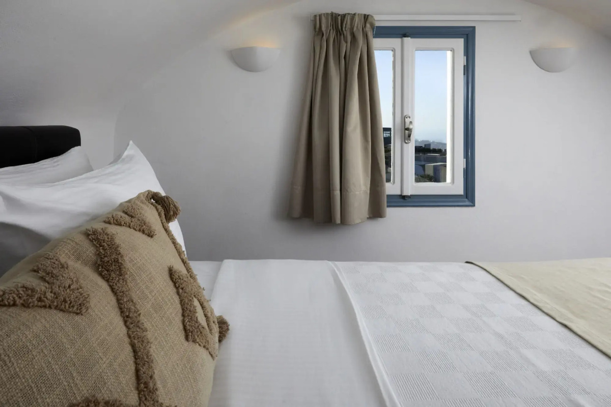 Athiri Santorini Hotel