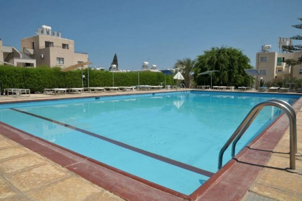 DebbieXenia Hotel Apartments