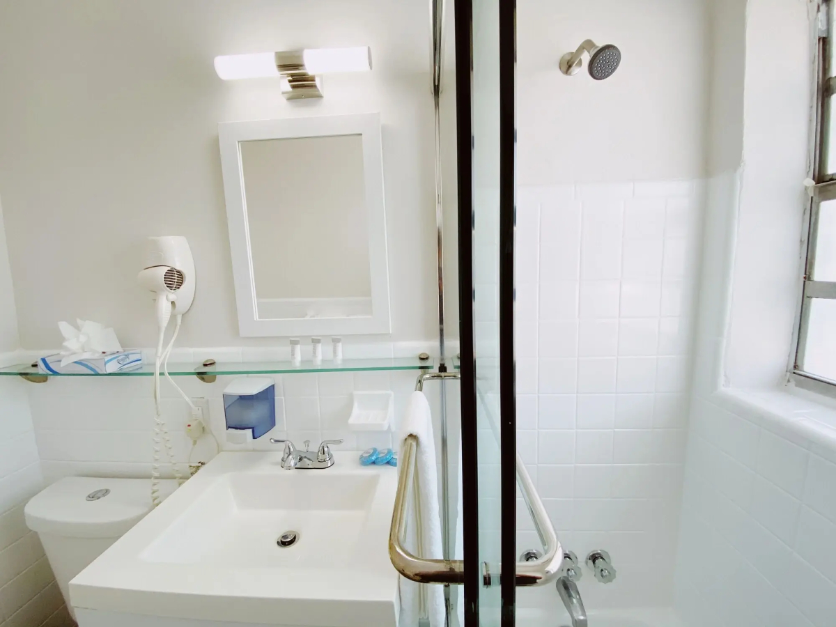 Miami International by Lowkl