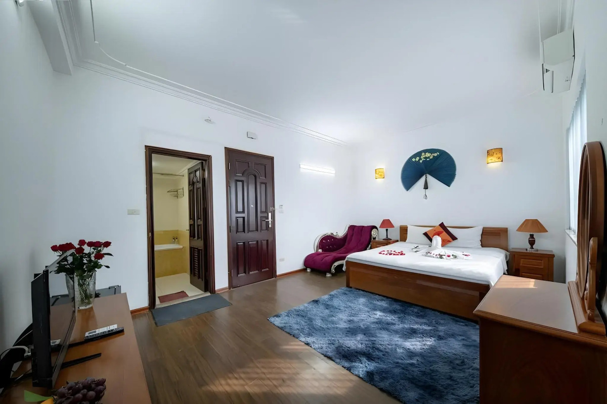 Phoenix Legend Hotel