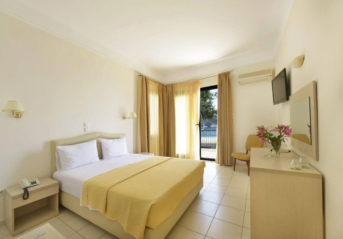 Отель Bomo Tosca Beach