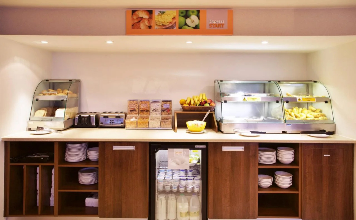 Holiday Inn Express London Victoria by IHG