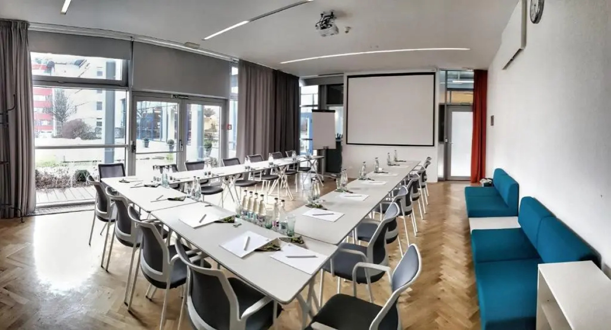 Holiday Inn Prague Airport by IHG