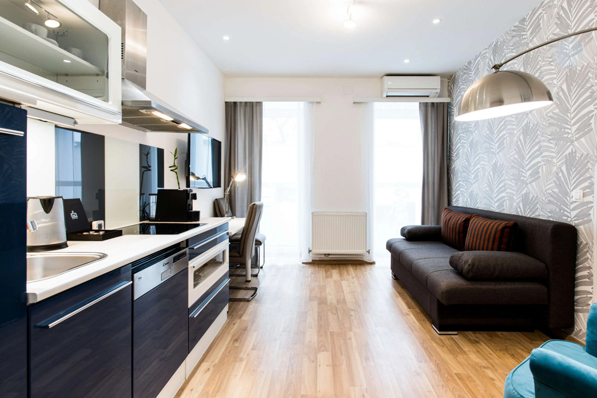 Best Western Plus Celebrity Suites