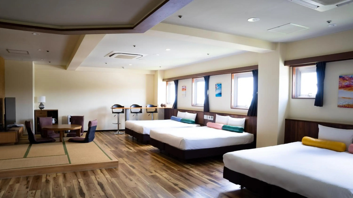 Rycom Crystal Hotel