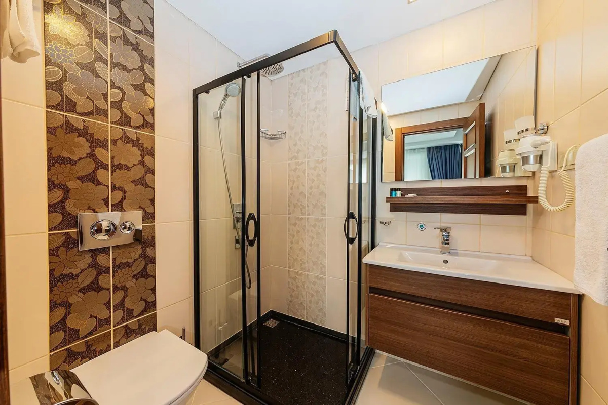 Aristocrat Hotel