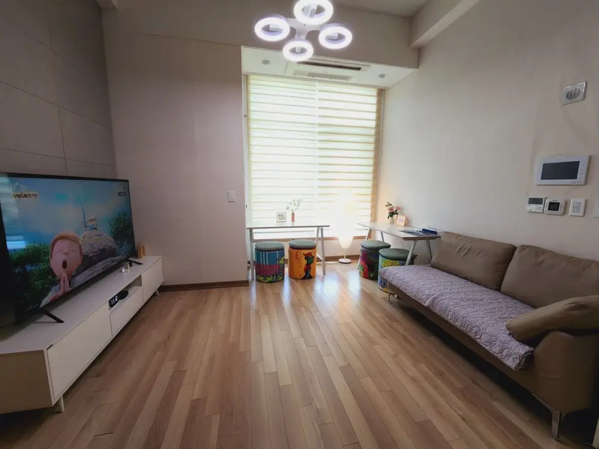 Dg House